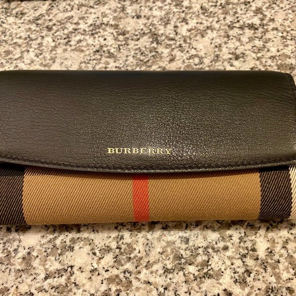 Burberry Handbags - Burberry Wallet